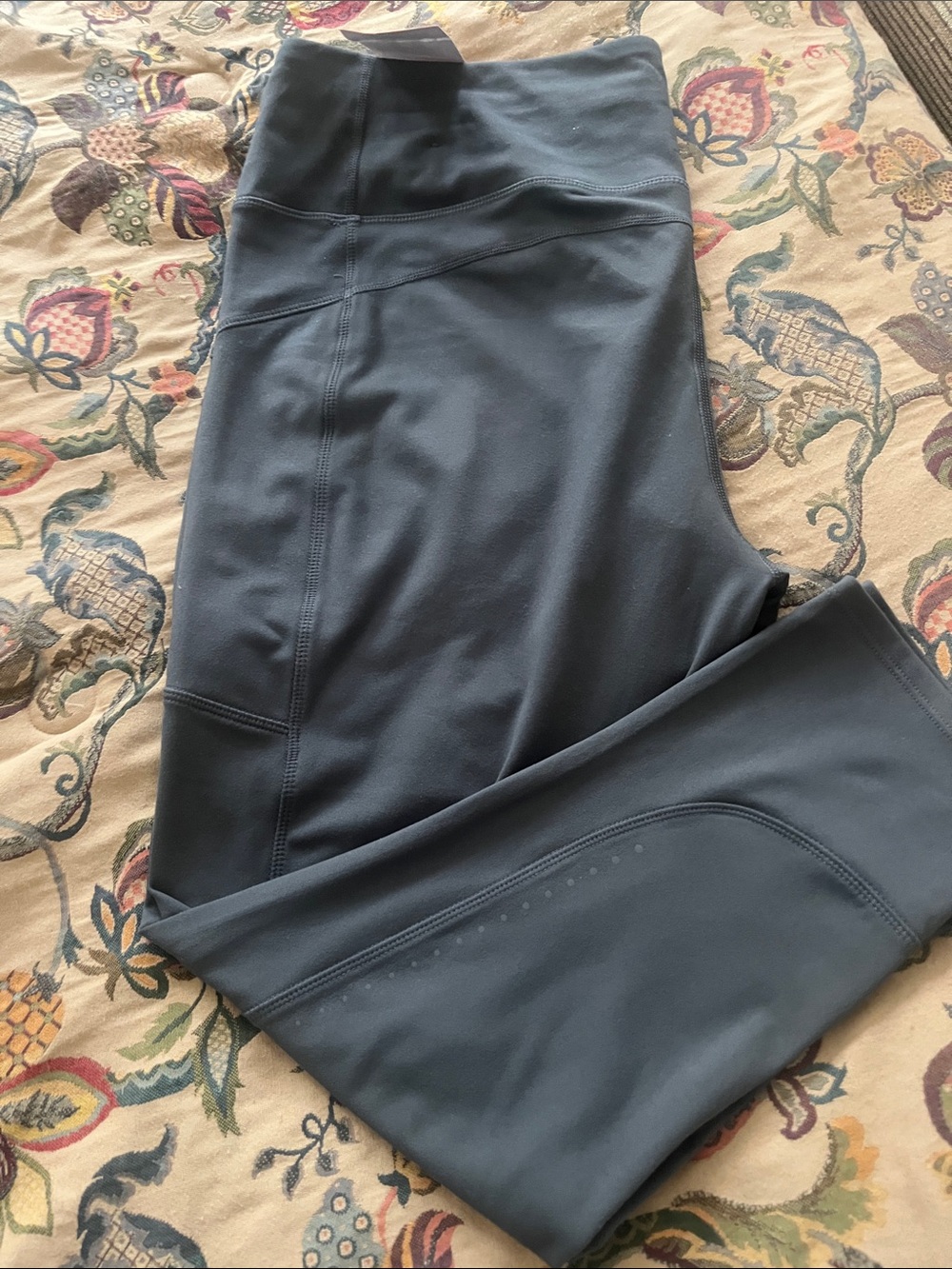 NWT Mondetta Reflective Crop Legging in Charcoal Gray XXL